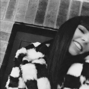 Meet your Posher, Abby